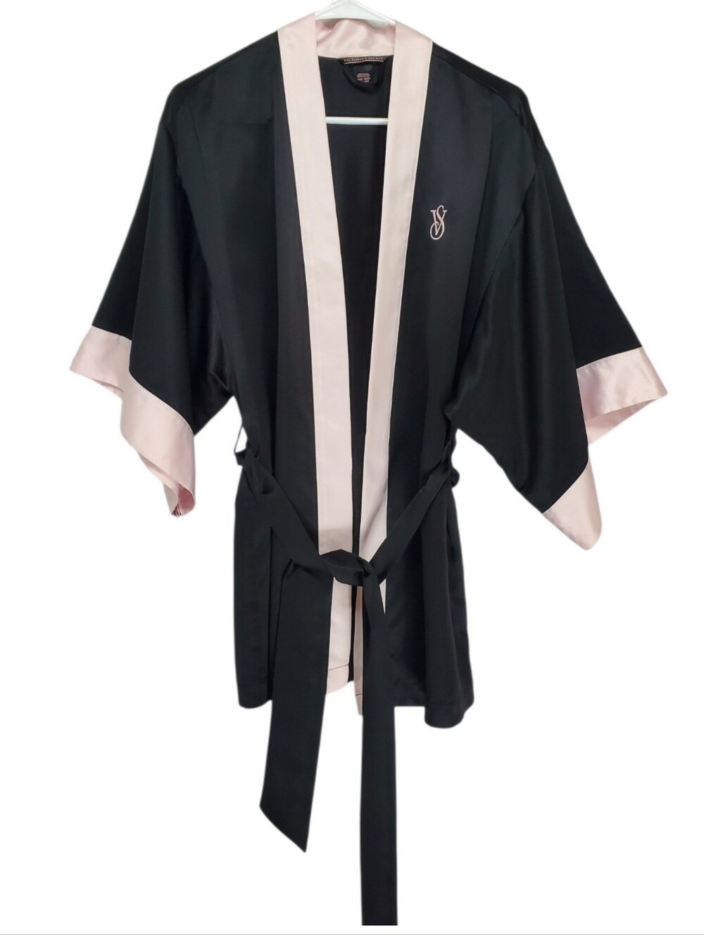 🟢2669 * Victoria's Secret Satin Kimono Robe Logo Black Pink One Size